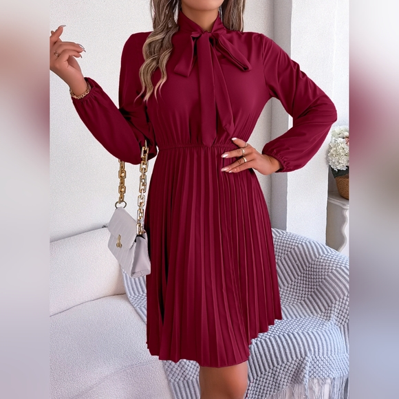 Women's Wine Tie Neck Balloon Sleeve Pleated Dress - Picture 2 of 4